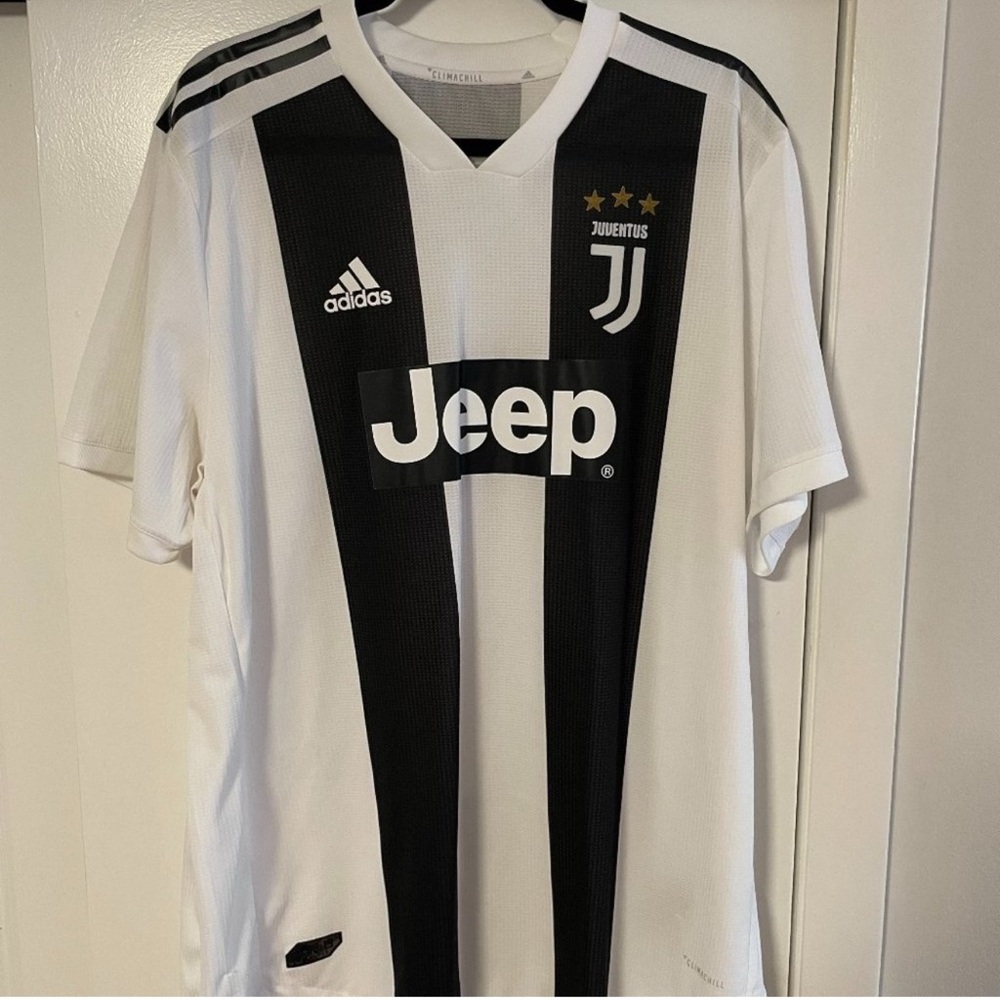 Men’s adidas juventus climachill jersey size xxl barely worn